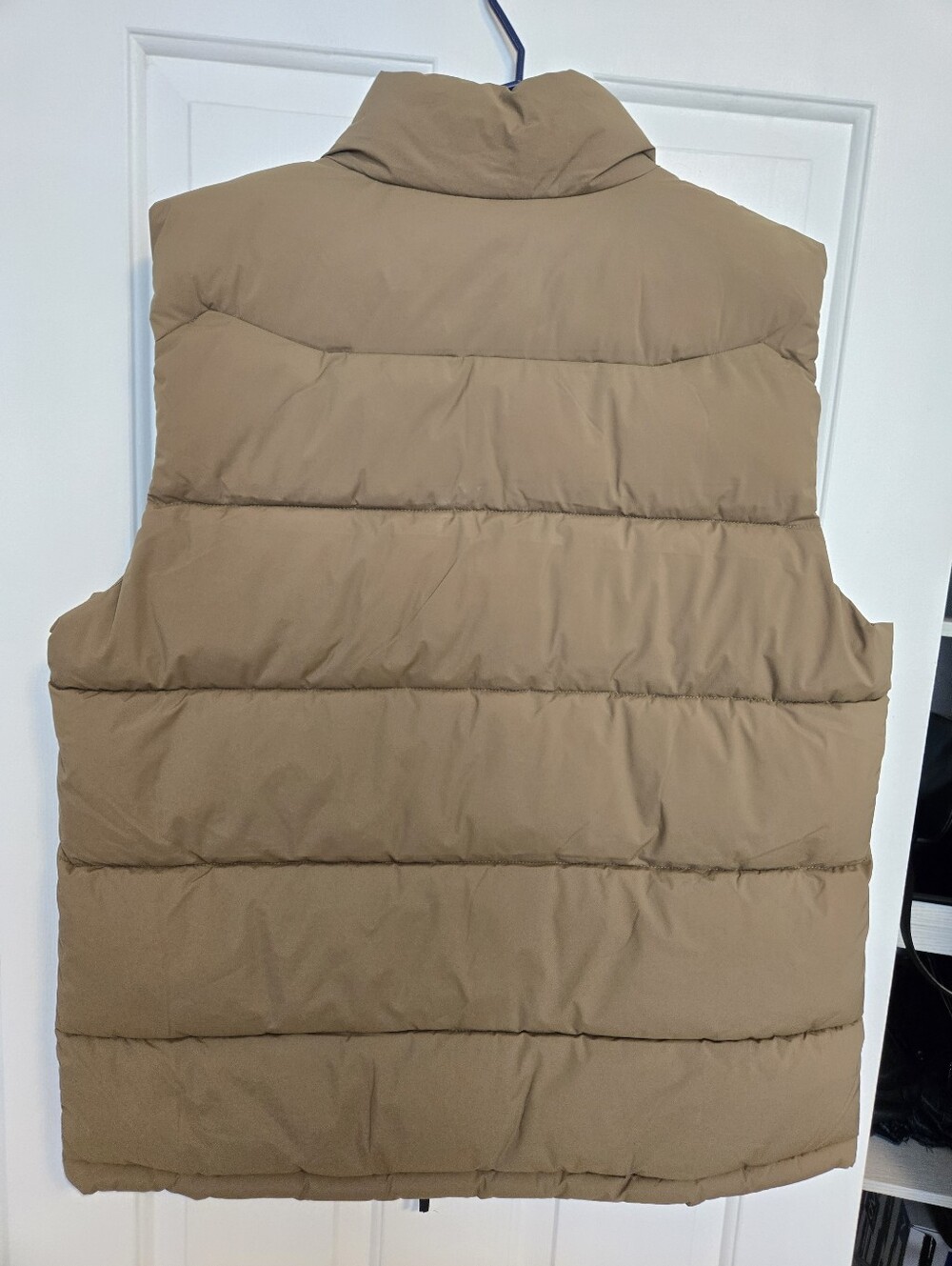 Puffer Vest - Picture 6 of 8